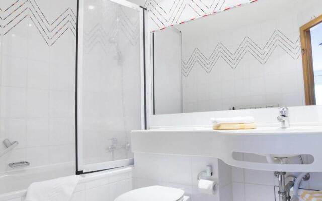 Hotel-gasthof Neumühle