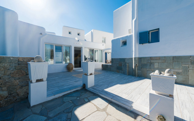 Giannoulaki Resort