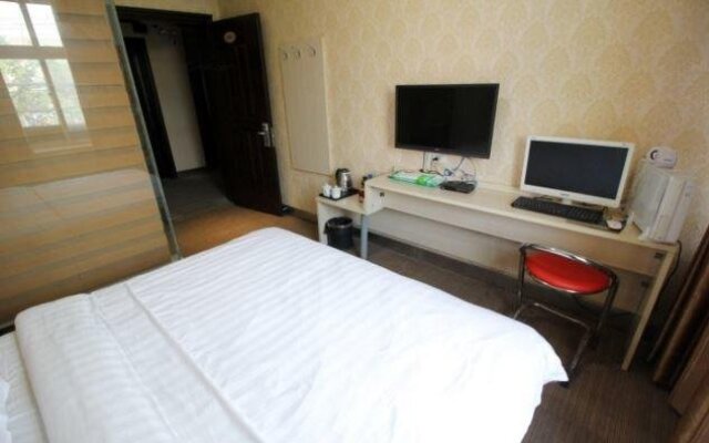 Xingrui Chain Hotel(Kaifeng Tongxu Wenwei Road)