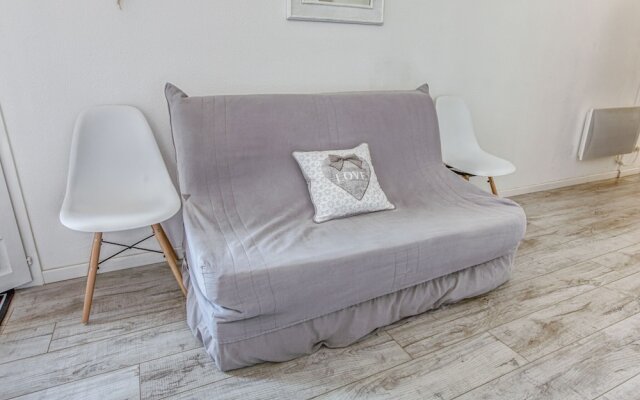 Scenic Apartment in Fleury With Balcony Near Sea