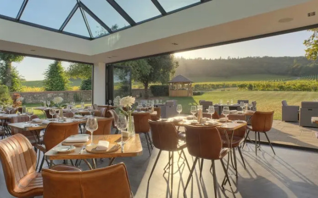 Denbies Farmhouse Accommodation