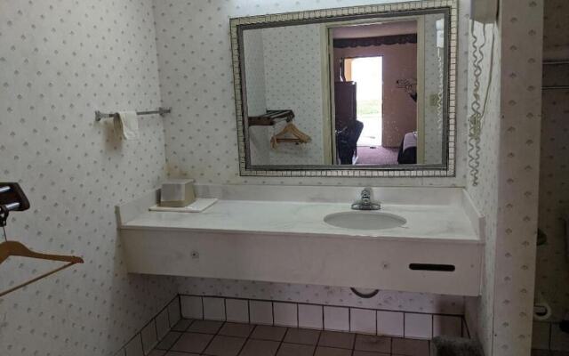 Key West Inn - Montgomery South