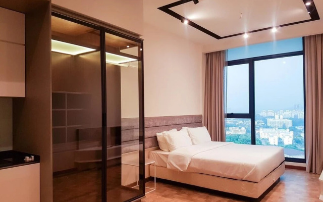 Expressionz Professional Suites by Rsq