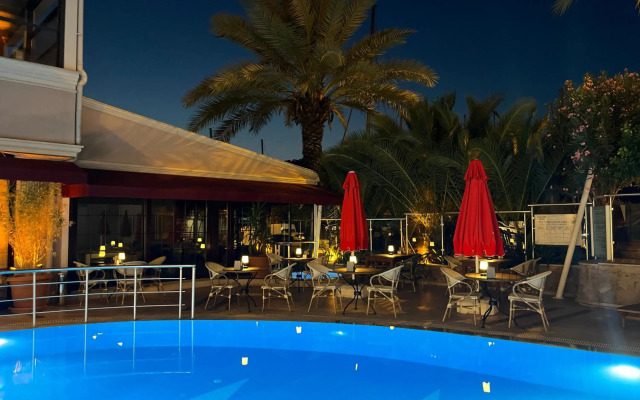 Ata Park Hotel