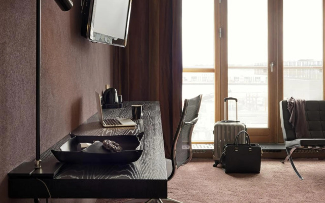 Scandic Front