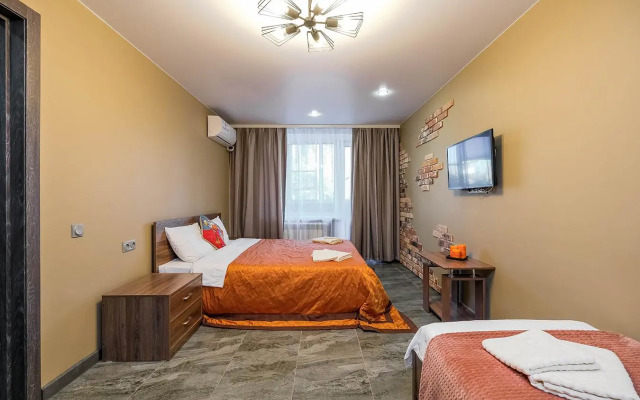 В гости на улице Челюскинцев 14