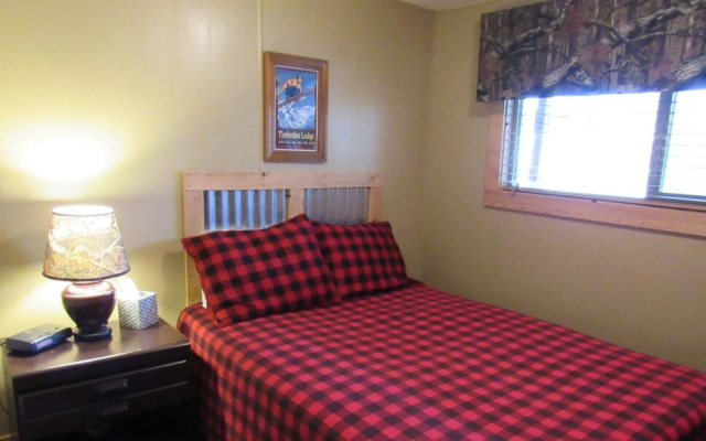 Uncle Billy Bob's Redneck Trailers Vacation Rentals #3