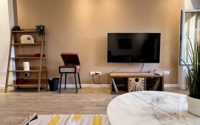 Spellbinding 2 BDR Apt. At The Giza Pyramid's Doorstep