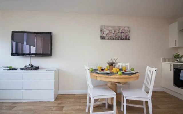 Stayzo Stylish Accommodation in Southampton 10