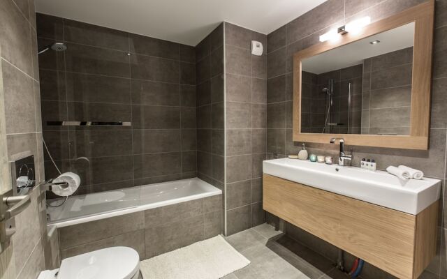 Whistler Lodge Apartment T4 Cabin B05-06