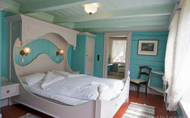 Walaker Hotel