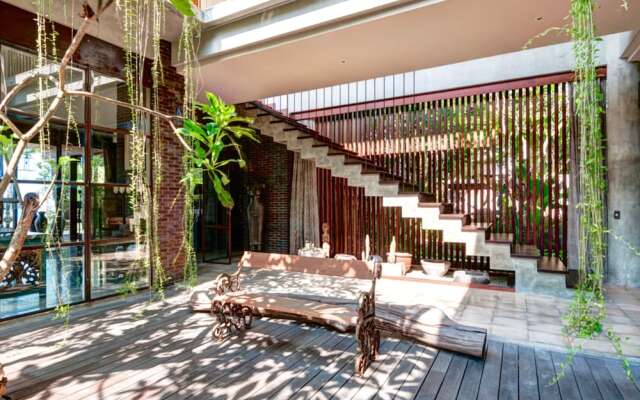 Villa Manis Beachfront