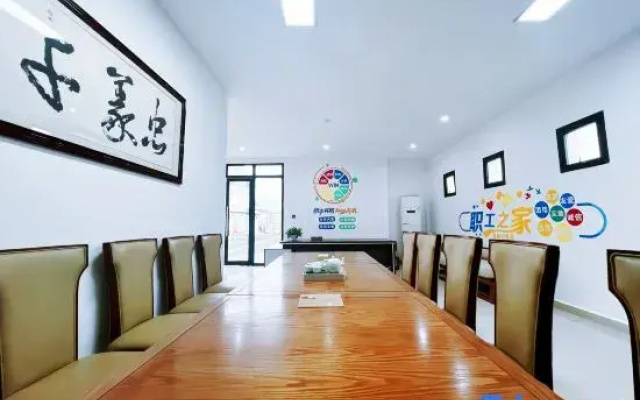 Zhongyi Grand Hotel
