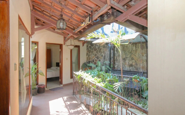 Airy Eco Syariah Bougenville Satu 10 Tangerang Selatan