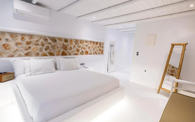Paros Palace