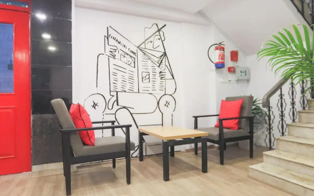 OYO Townhouse 764 Hotel Happy Keys Townhouse