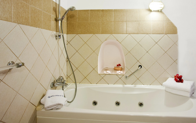 Alexanders Boutique Hotel