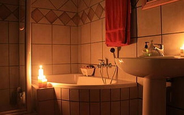 Ambonnay Terrace Guest House