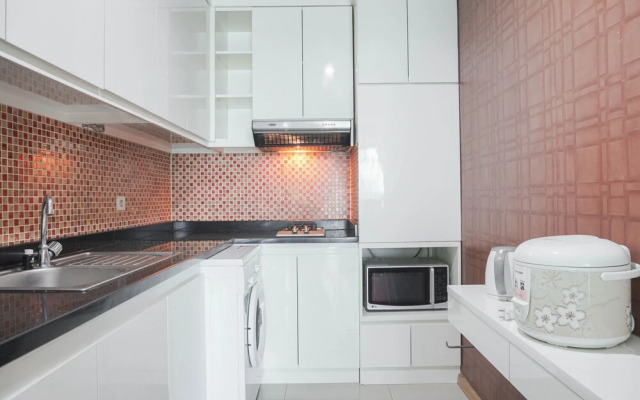 Premium And Strategic 2Br Apartment At Casa Grande Residence