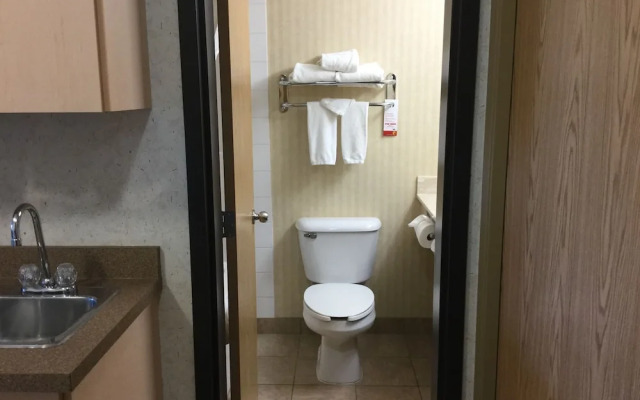 Super 8 Grande Prairie