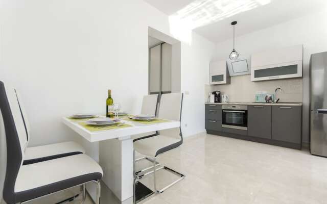 Apartment Srima