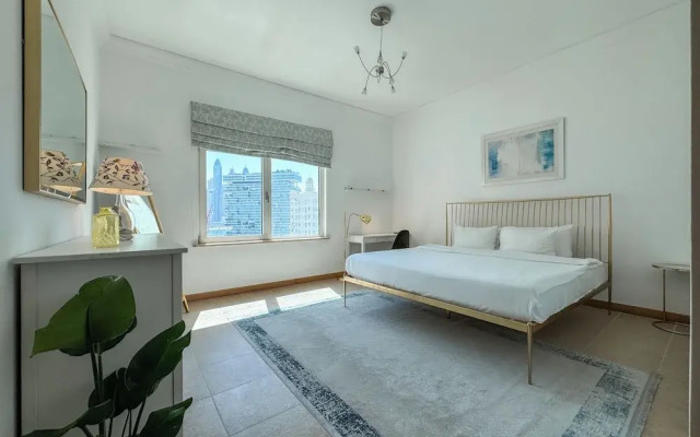 Upgraded 2BR Apartment at the Beach