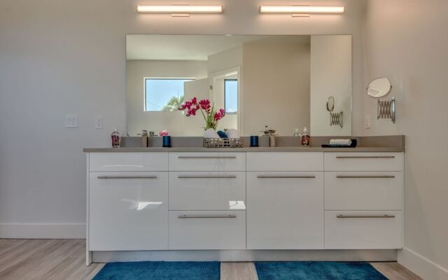 Villa Malibu by Vacationhit