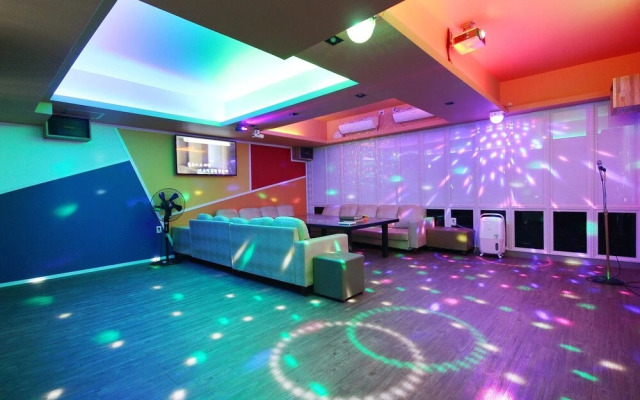 Daegu Dongseong-ro Nana