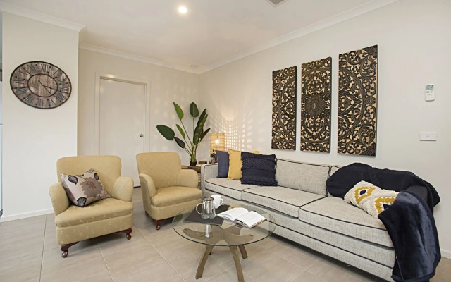 BOUTIQUE STAYS - Gumflower