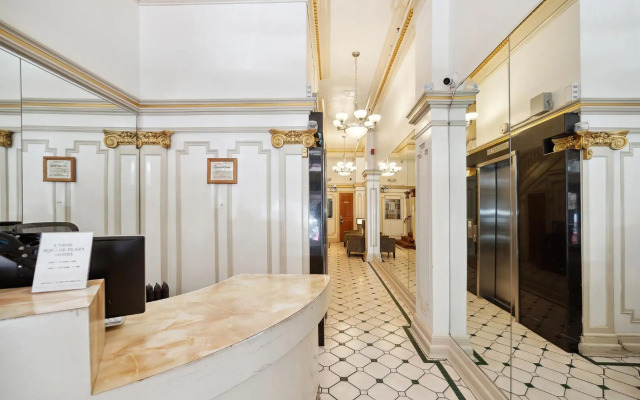 Union Square Plaza Hotel