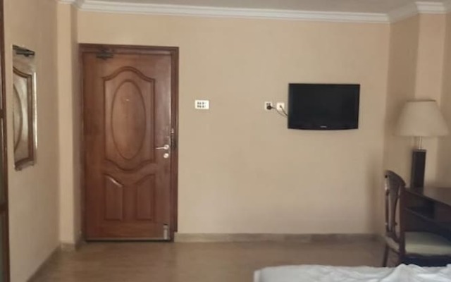 Hotel Pameer