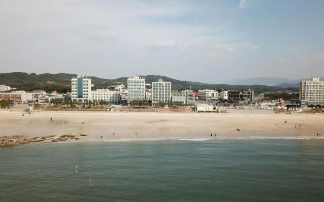 Lohas Hotel