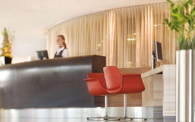 Mövenpick Hotel Zuerich-Airport