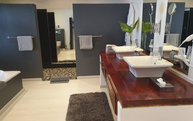 De Kloof Luxury Estate