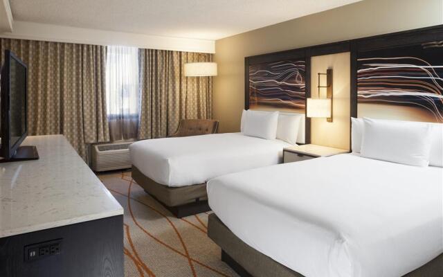 DoubleTree By Hilton Hotel Denver - Stapleton North