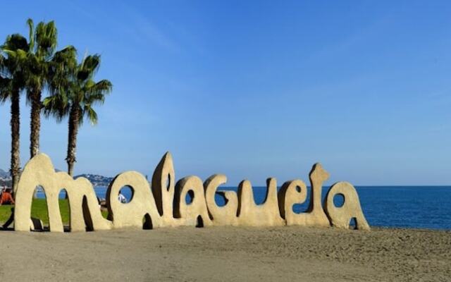Holidays2Malaga Terrace Center Apartments
