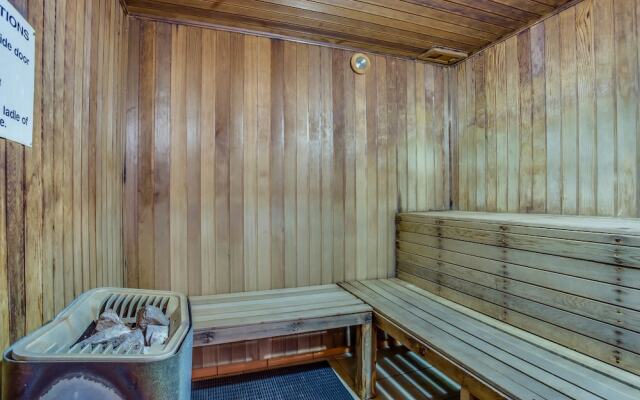 Soul Surfers Paradise 3 Bedroom Beach Apartment