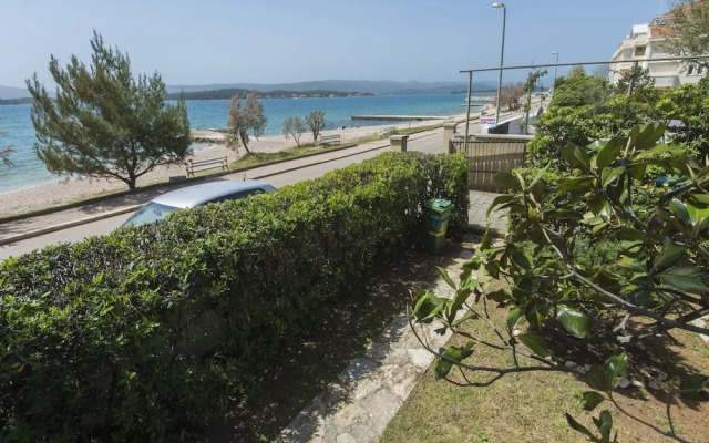 Charming Holiday Home in Turanj With Private Fenced Garden