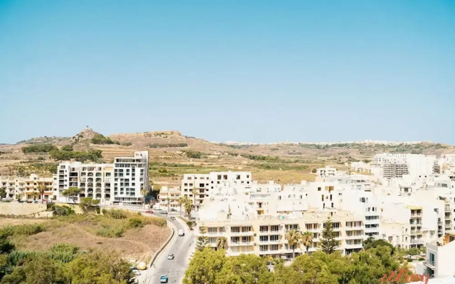 Country Views by the sea Holiday Time in Gozo