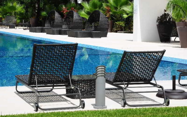 Pure All Suites at Nick Price Residences