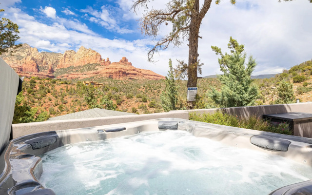The Viewpoint by Avantstay Luxe Home + Spa/views