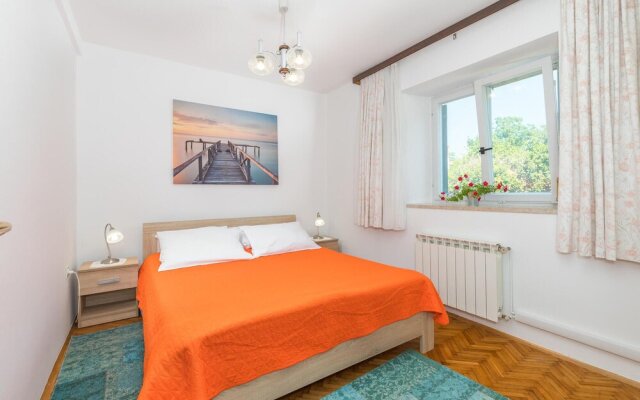 Awesome Apartment in Zambratija With Wifi and 2 Bedrooms