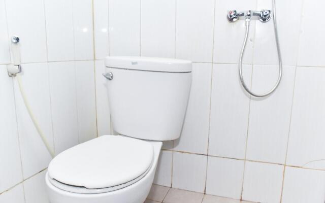 RedDoorz Plus near Malang Town Square