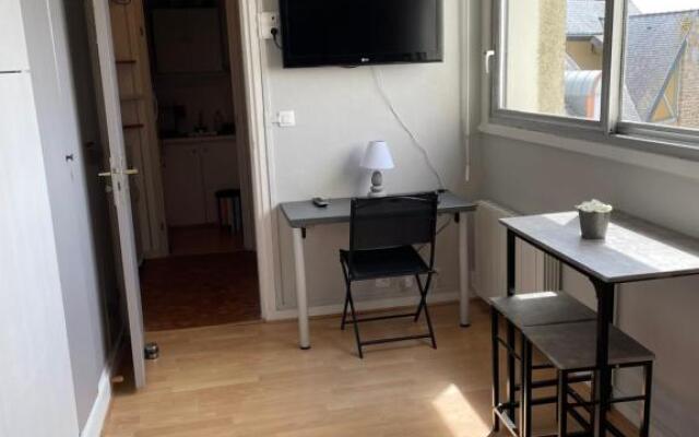 Studio with parking 100 m departures for the islands