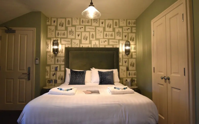 Elveden Inn