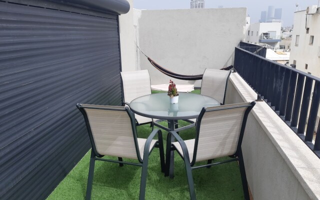 Modern Duplex 3 Bedrooms With A Terrace