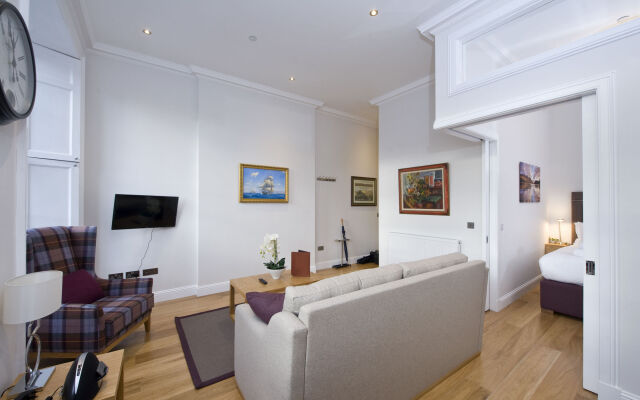 Destiny Scotland - Princes St Residence