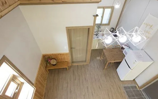 Gyeongju Feel House Pension