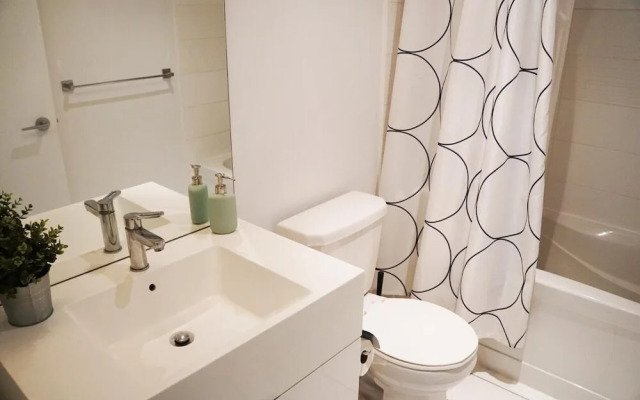 Entertainment District - City Place - 25 Capreol Court