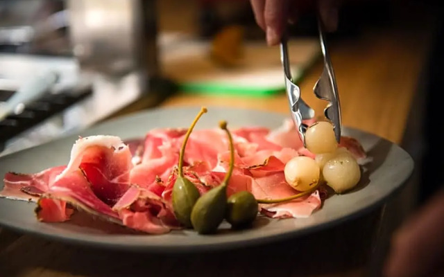 Weinbar Und Hotel Fahraway